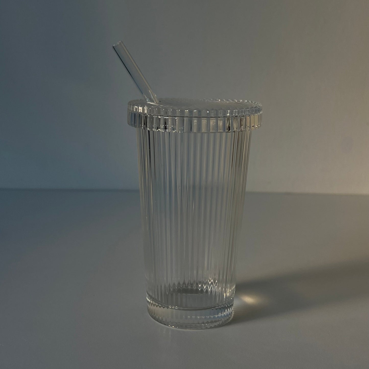 Geriffelter Glas-Cup