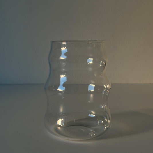 Gewölbtes Glas